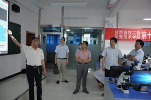 兽医系成功举办学院第十一届“挑战杯”大学生职业技能竞赛“血片制作、染色及白细胞鉴定”赛项