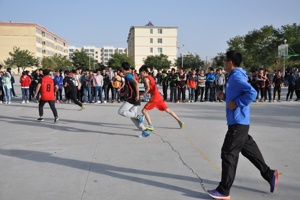 兽医系举行“迎新杯”篮球赛