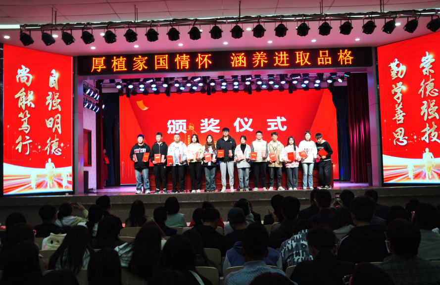 d41c2a7935bc4f34b54f9775208d3700.Png d41c2a7935bc4f34b54f9775208d3700.Png